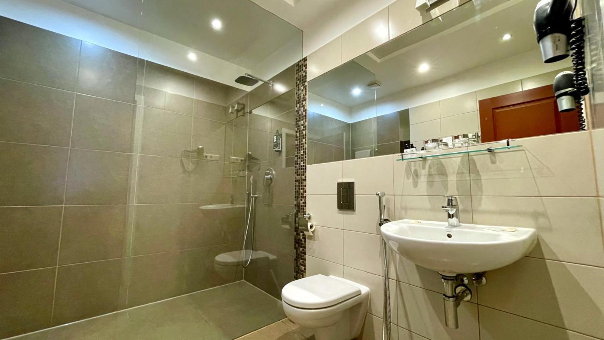 Riga Unimars Hotel Εξωτερικό φωτογραφία