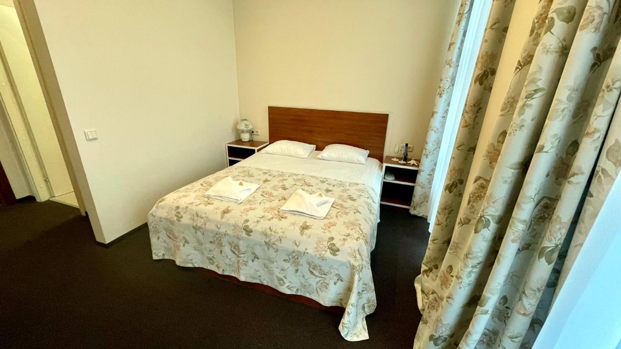 Riga Unimars Hotel Εξωτερικό φωτογραφία